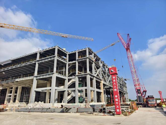 一体化示范区核心地标方厅水院主场馆钢结构封顶