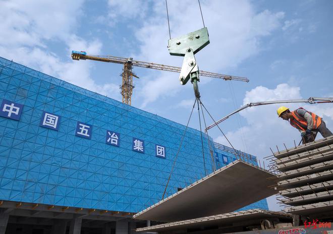 高温天如何赶进度?装配率可否差异化管理?建筑企业提诉求市住建局实地调研解决